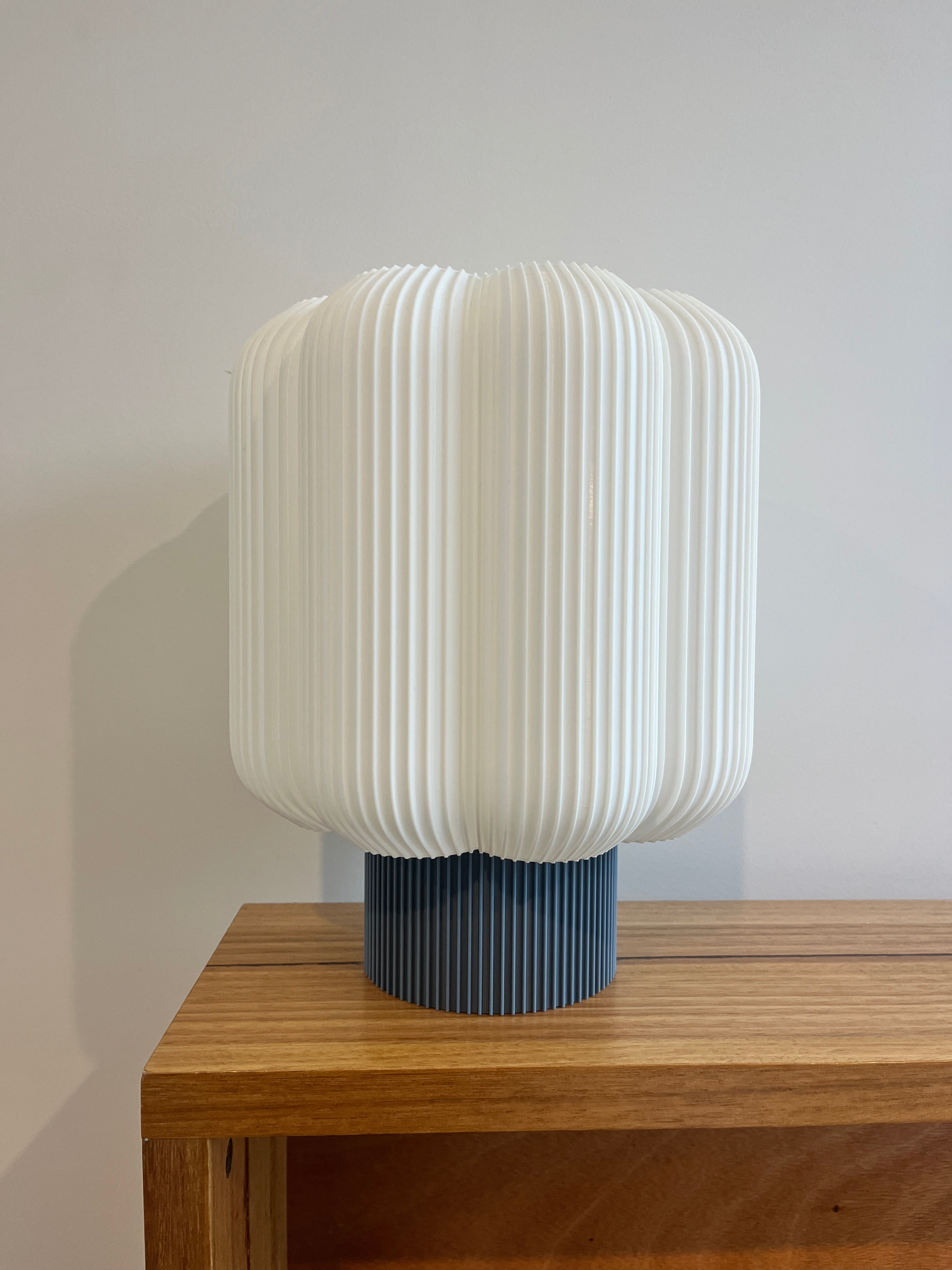 dual tone - white shade